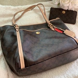 Coach Signature C Tote & Wallet
